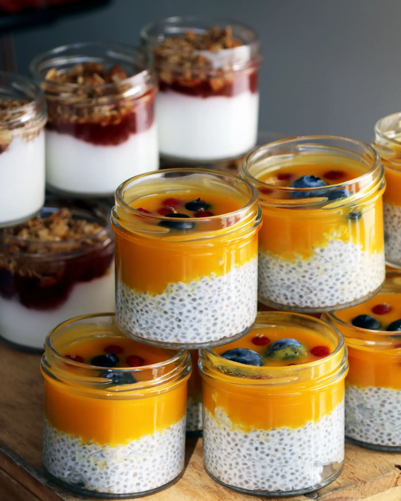 Deserti burciņās pasākuma galdā